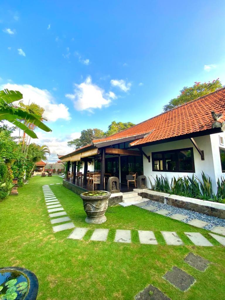 Puri Ayu Hotel Canggu  Ngoại thất bức ảnh