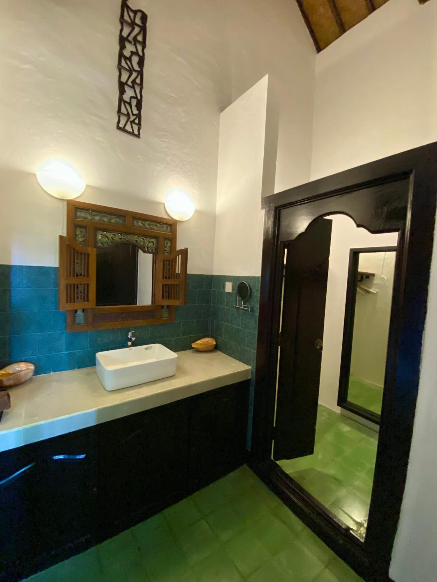 Puri Ayu Hotel Canggu  Ngoại thất bức ảnh