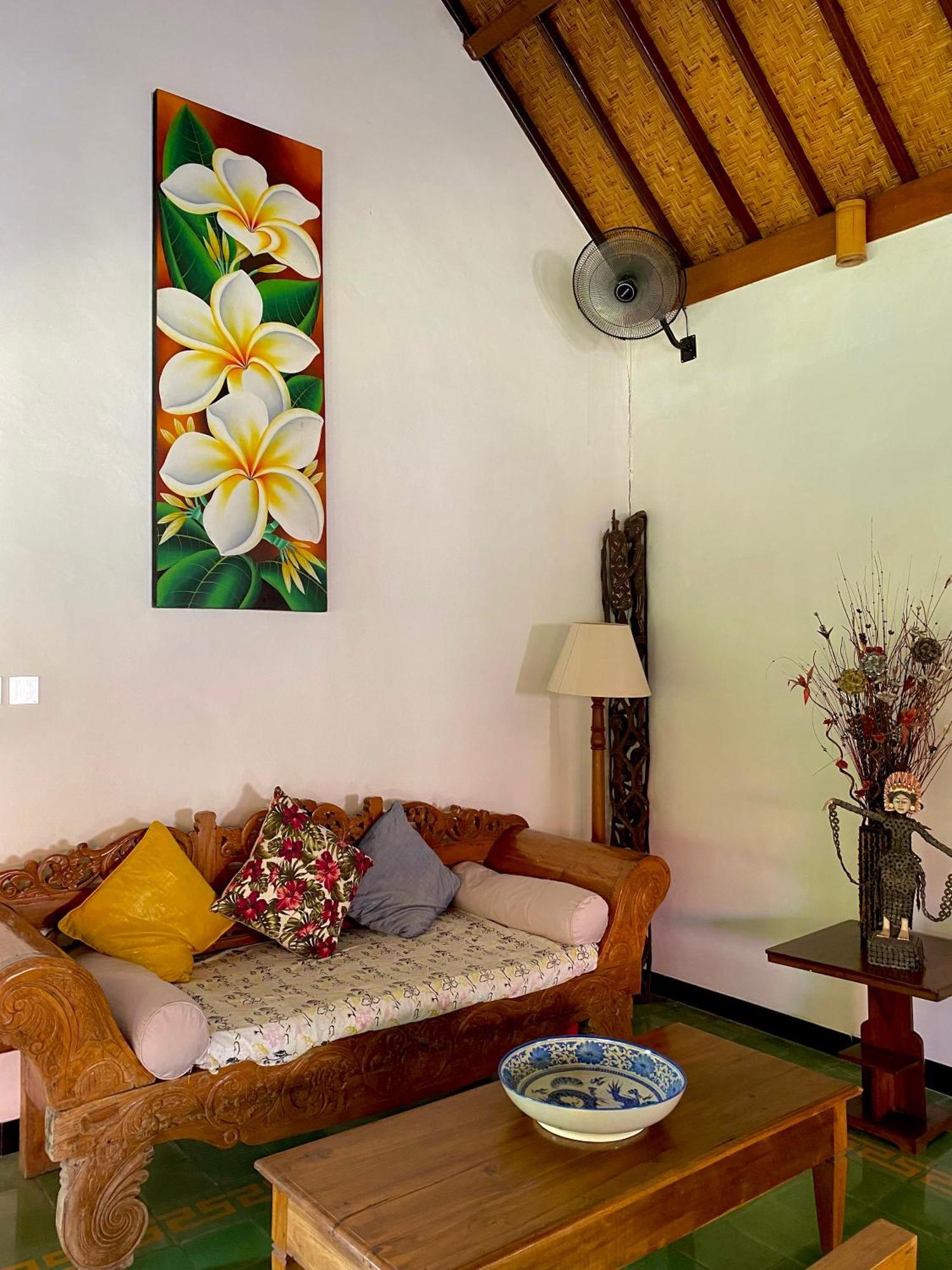 Puri Ayu Hotel Canggu  Ngoại thất bức ảnh
