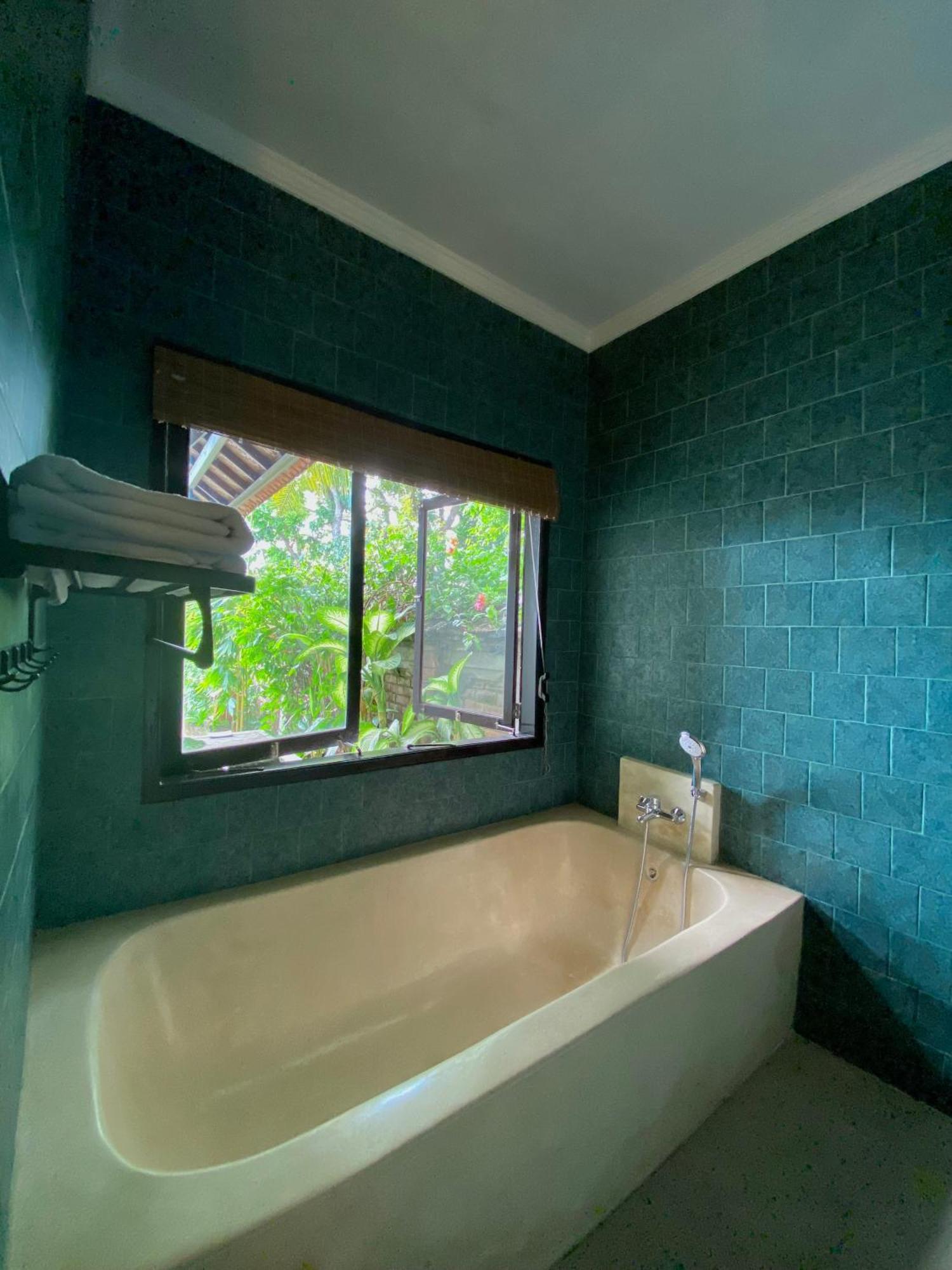 Puri Ayu Hotel Canggu  Ngoại thất bức ảnh