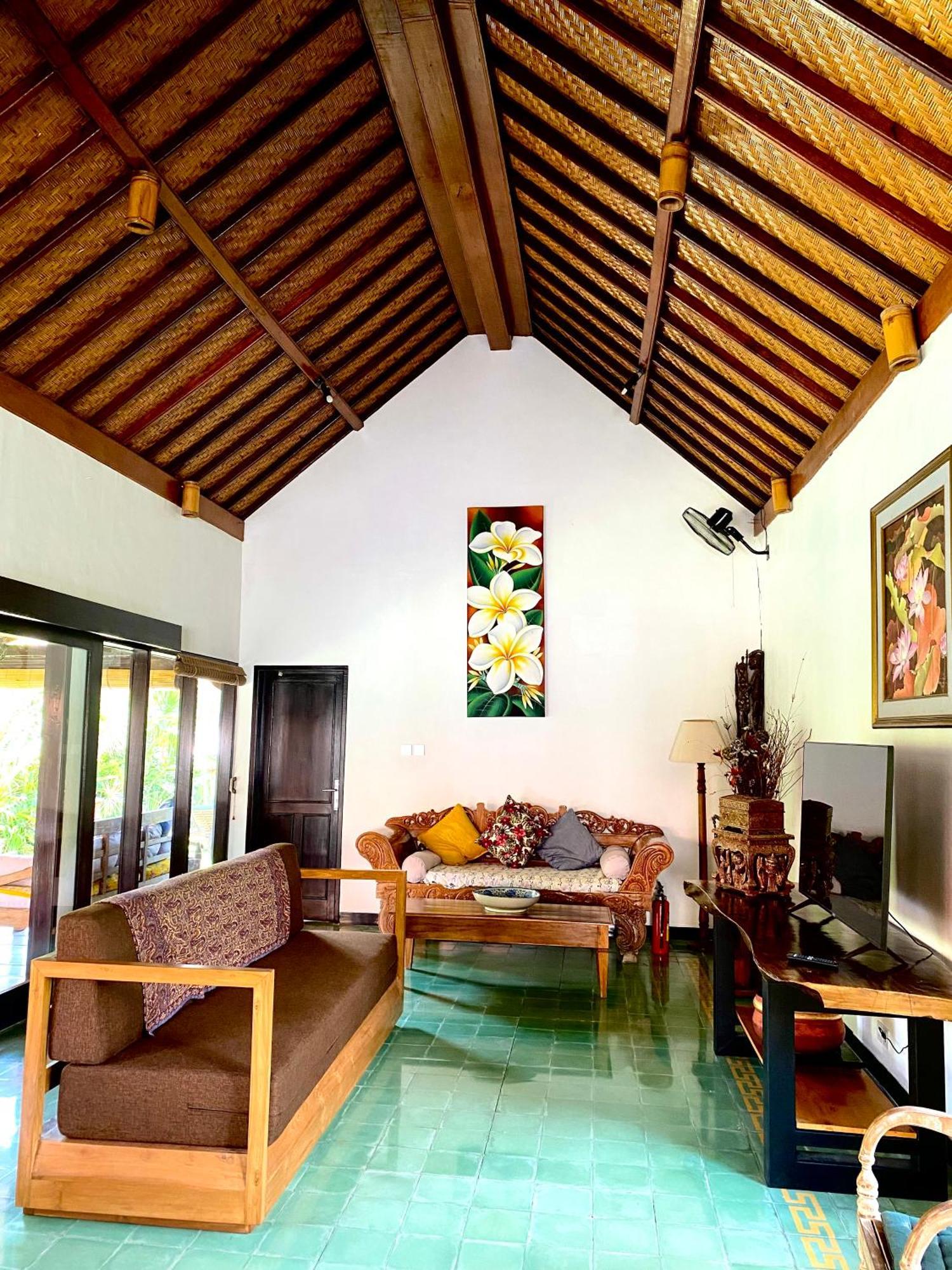 Puri Ayu Hotel Canggu  Ngoại thất bức ảnh
