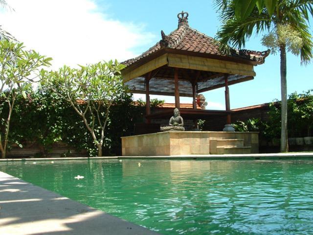 Puri Ayu Hotel Canggu  Ngoại thất bức ảnh