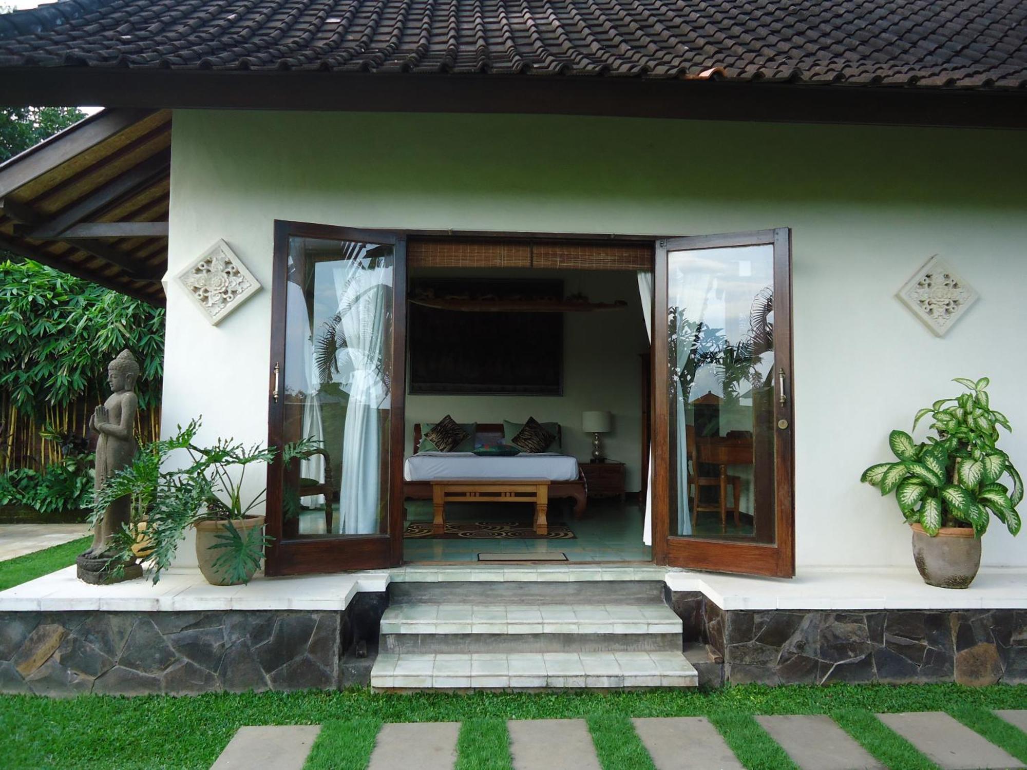 Puri Ayu Hotel Canggu  Phòng bức ảnh